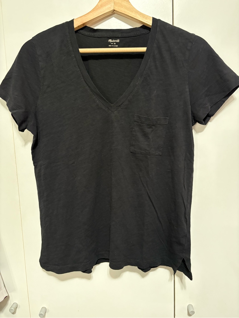 Madewell Black V-Neck Pocket Tee - Short Sleeve